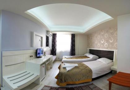 Grand As Hotel - image 10