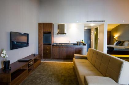 Inncity Hotel Nisantasi - image 18