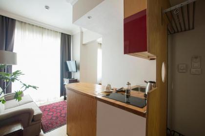 No11 Hotel & Apartments - image 10