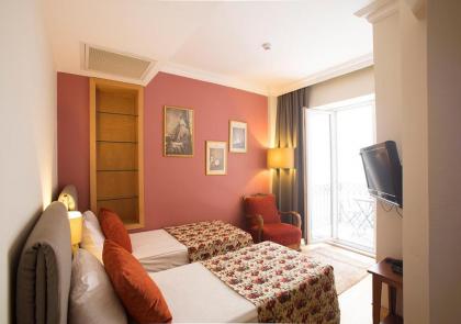 No11 Hotel & Apartments - image 9