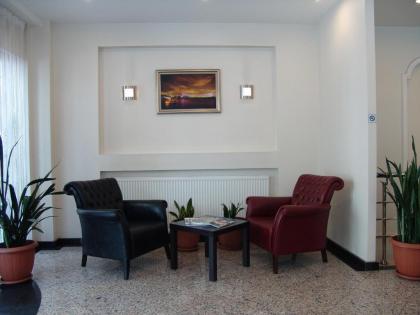 Hotel Nova - image 2