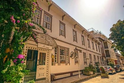 Avicenna Hotel - image 1