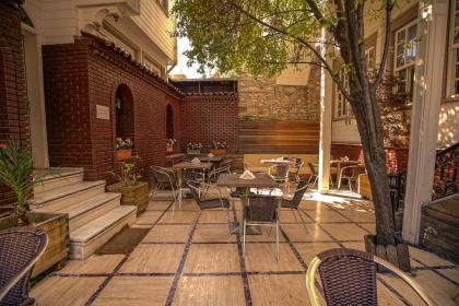 Avicenna Hotel - image 19