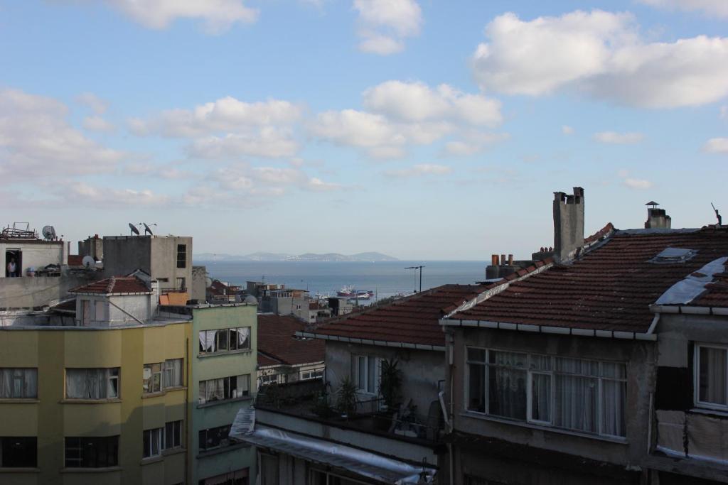 Hotel Bestur - image 2