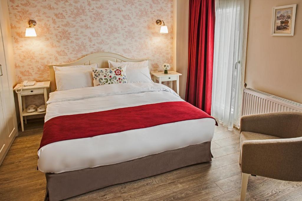 Mr. Bird Hotel - image 6