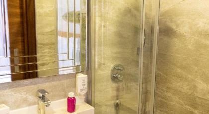 Trass Hotel - image 11
