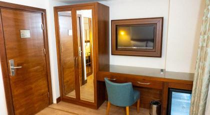 Trass Hotel - image 17