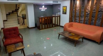 Trass Hotel - image 5