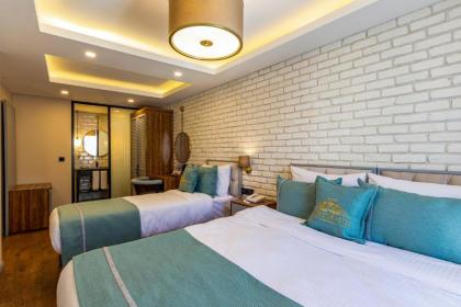 Interstar Hotel - image 13