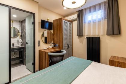 Interstar Hotel - image 3