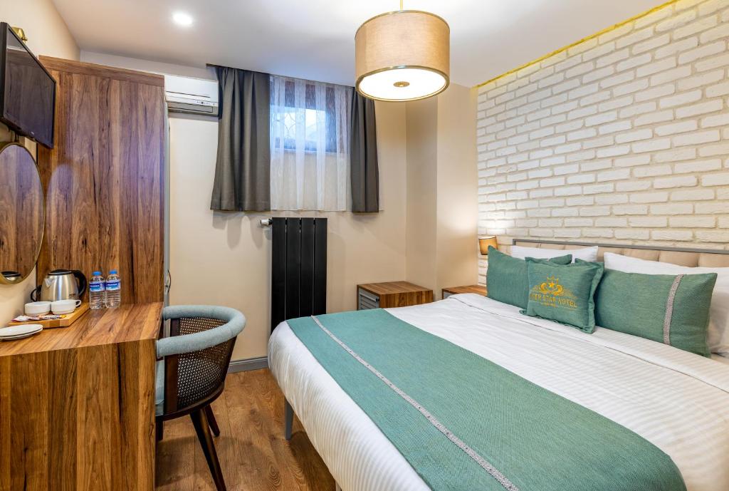 Interstar Hotel - image 4