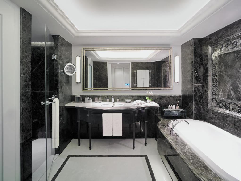 Shangri-La Bosphorus Istanbul - image 2