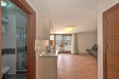 Taxim Marin Hotel - image 12
