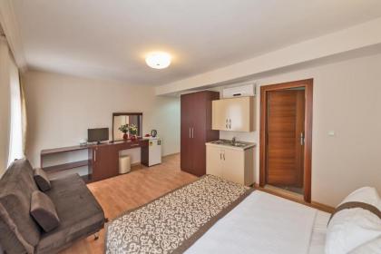 Taxim Marin Hotel - image 14