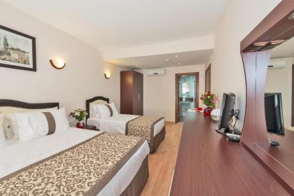 Taxim Marin Hotel - image 19