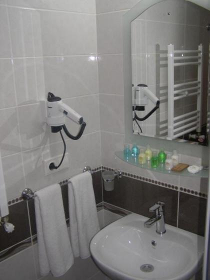 Taxim Marin Hotel - image 2