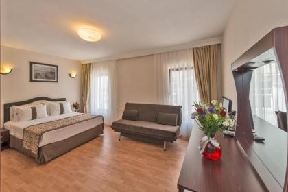 Taxim Marin Hotel - image 8