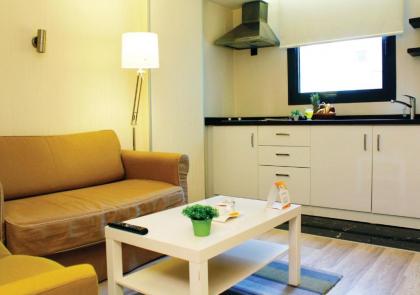 Tempo Suites Airport - image 15