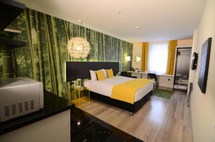 Tempo Suites Airport - image 7