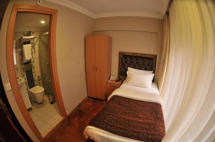 Palace Point Hotel - image 17