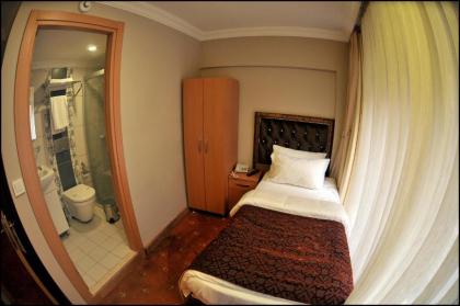 Palace Point Hotel - image 7