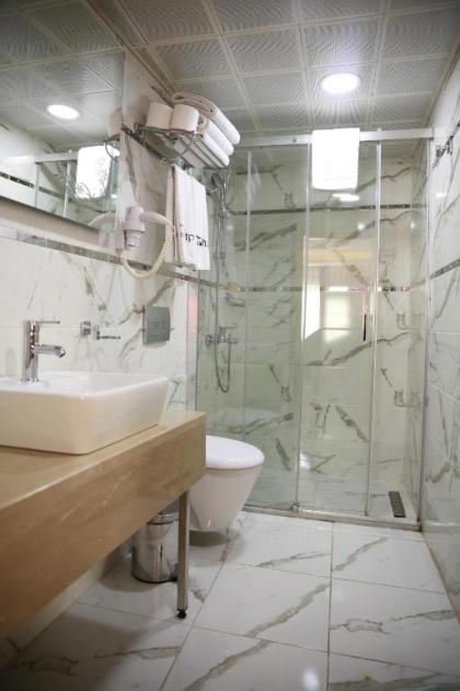 Hotel Black Tulip - image 14