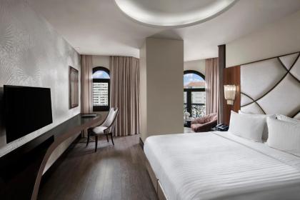 DoubleTree by Hilton Istanbul Esentepe - image 10