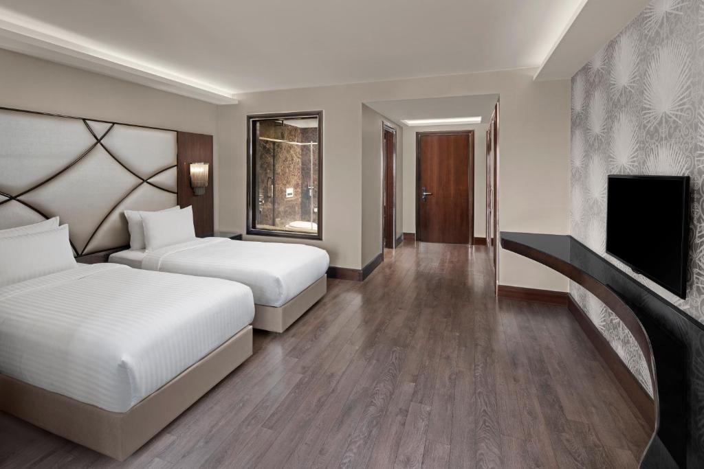 DoubleTree by Hilton Istanbul Esentepe - image 2