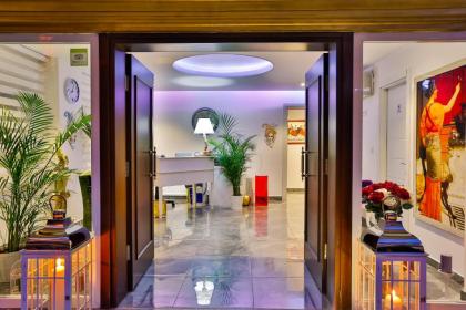Bellezza Hotel - image 20