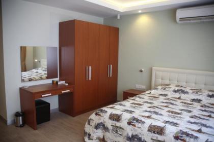 Honey House Apartment - image 4