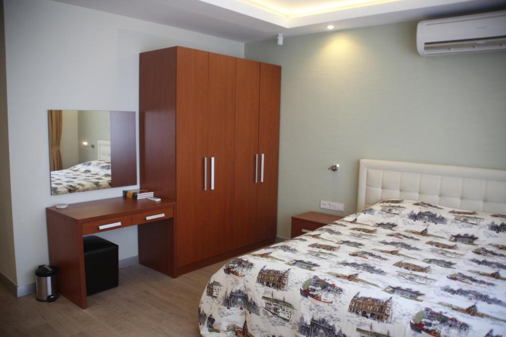 Honey House Apartment - image 4