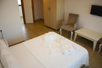 Mad Sea Beach Hotel  - image 28