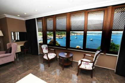 Phellos Suites - image 13