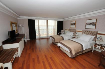 Phellos Suites - image 14
