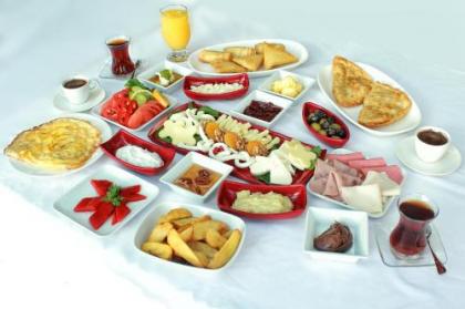 Tuzla Town Hotel - image 20