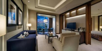Hilton Istanbul Bomonti Hotel & Conference Center - image 13
