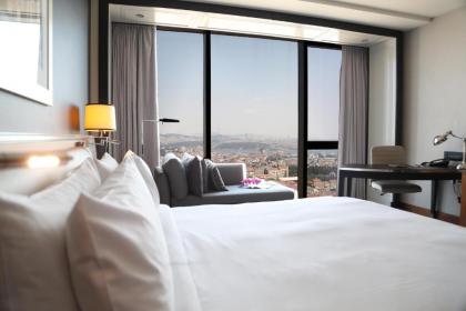 Hilton Istanbul Bomonti Hotel & Conference Center - image 16