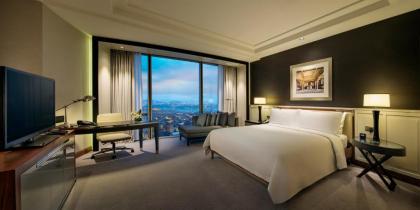 Hilton Istanbul Bomonti Hotel & Conference Center - image 5
