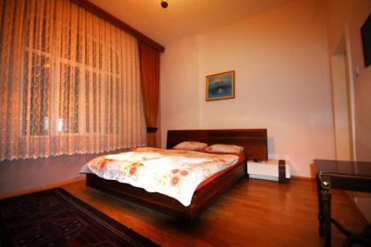 Station Hotel 34 - image 11