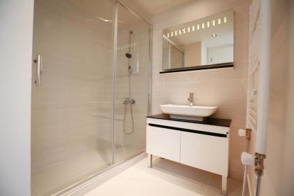 Melek Hotels Moda - image 10