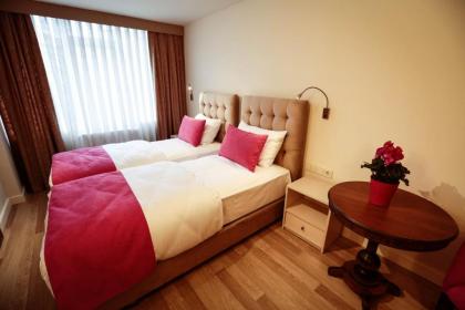 Melek Hotels Moda - image 13
