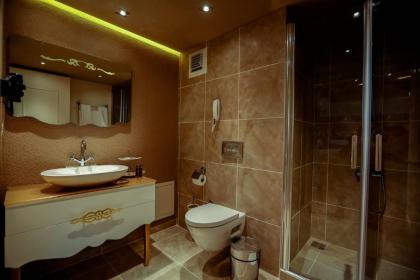 Melek Hotels Moda - image 7