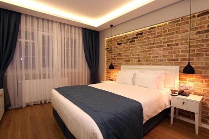 Taksim Santa Lucia Hotel - image 1