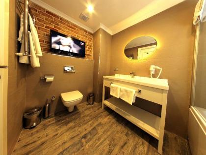 Taksim Santa Lucia Hotel - image 10