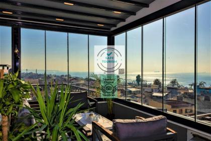 Skalion Hotel - image 1