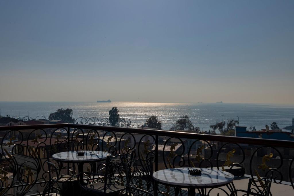 Skalion Hotel - image 3