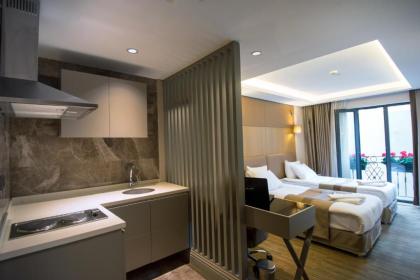GK Regency Suites Hotel - image 11