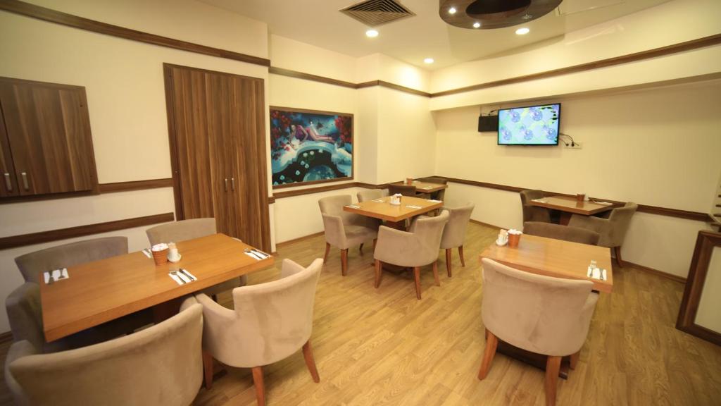 Hotel Black Pearl - image 3