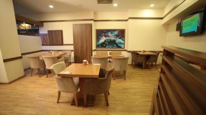 Hotel Black Pearl - image 4