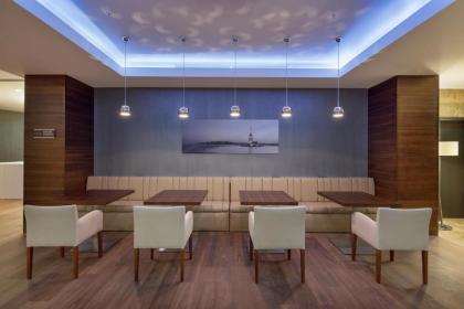 Hampton by Hilton Kayasehir - image 10